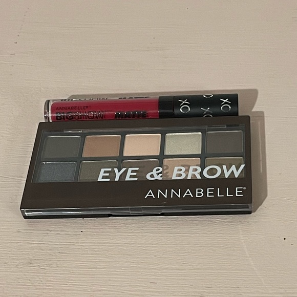 Annabelle makeup - Picture 1 of 4